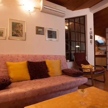 Ruhige Mit Herrlicher Aussicht By Interhome Apartament